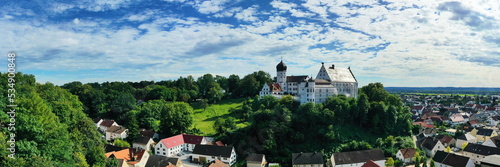 Luftbild über Illertissen mit Blick auf das historische Vöhlinschloss. Illertissen, Neu-Ulm, Schwaben, Bayern, Deutschland. photo