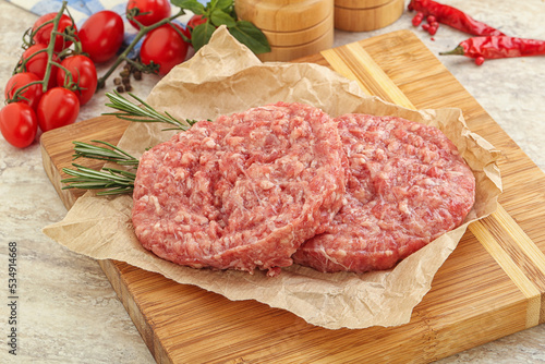 Raw pork cutlet for burger