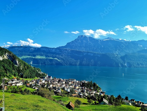 Obraz na płótnie Blick auf Gersau am Vierwaldstädtersee w salonie