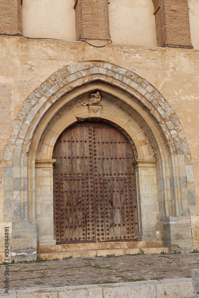 Puerta románica
