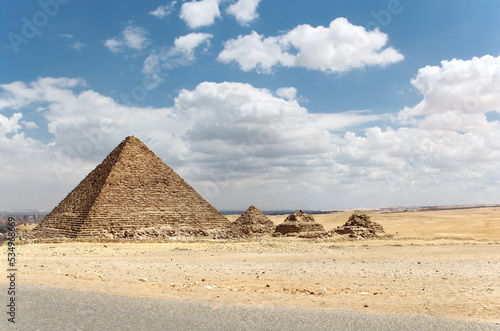 pyramids of giza