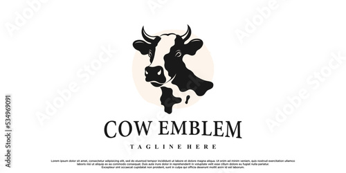 Vector of a cow head logo design Premium Vektor
