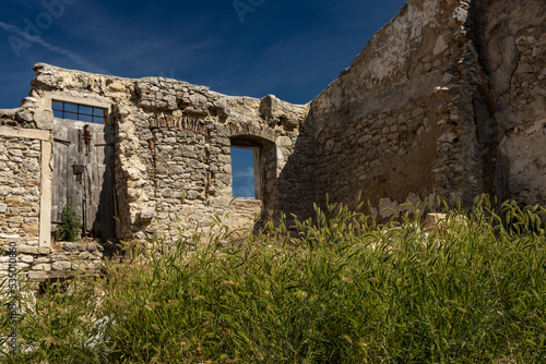 old ruined house in Pican in Croatia © alexbuess