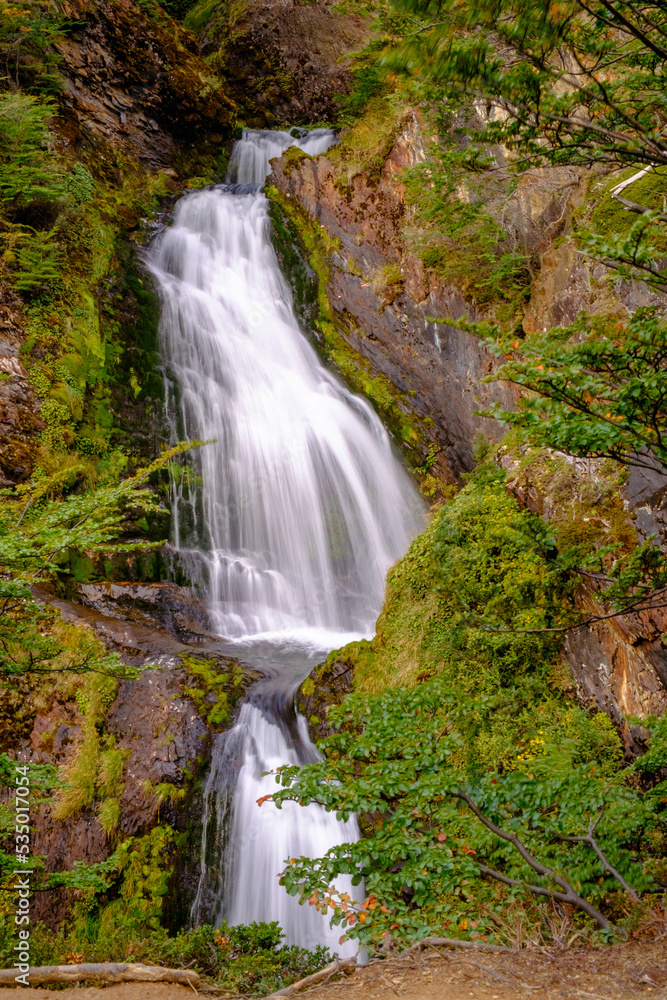 The waterfall 'Veil of the Bride' lies close to the city of Ushuaia and falls into 'Río Olivia'. The waterfall 'Veil of the Bride' lies close to the city of Ushuaia and falls into 'Río Olivia'.