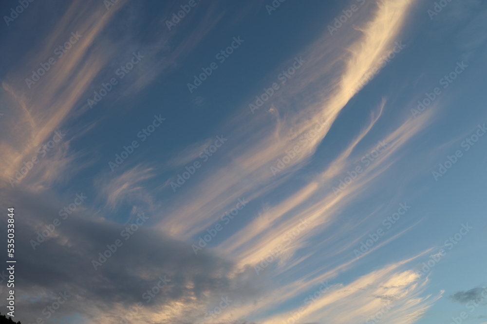 筋雲の夕景