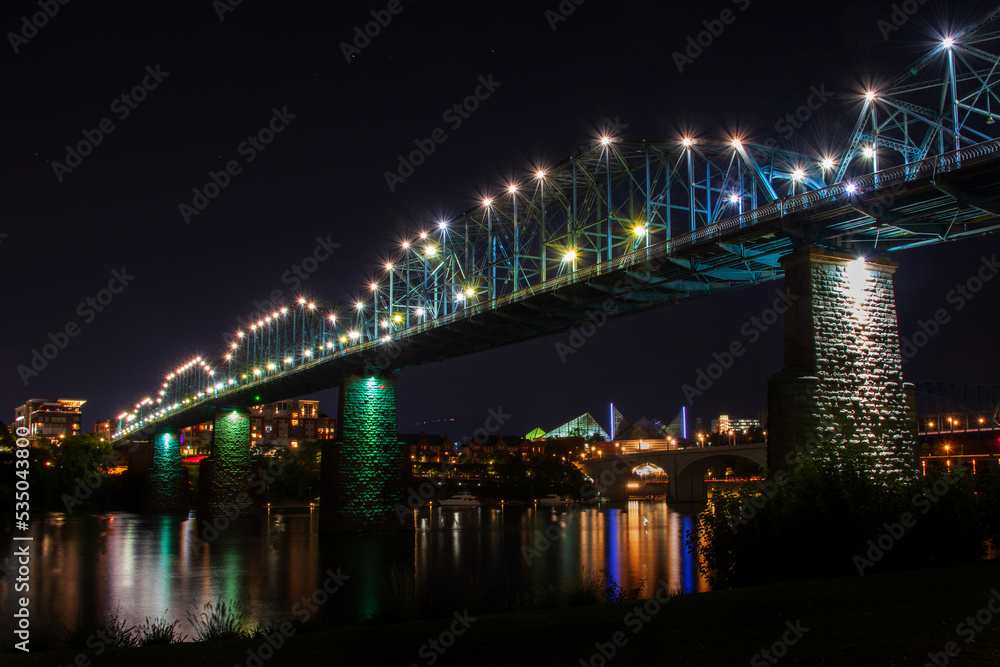 Fototapeta premium bridge at night