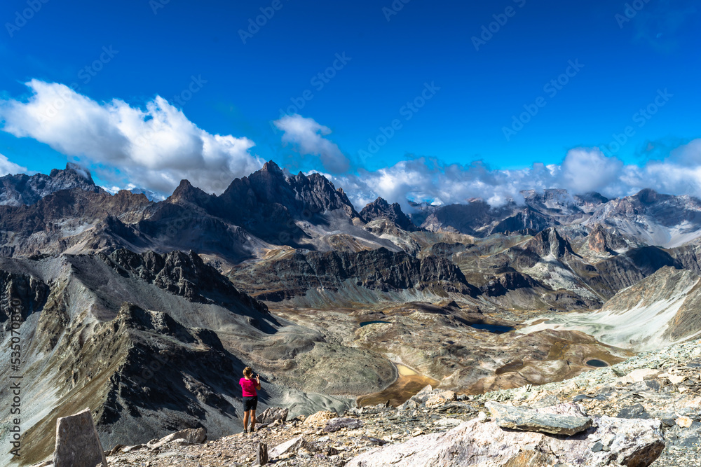 Fototapeta premium Nel vallone di Bellino, tra Rocca Senghi ed ilMonte Maniglia (alta Valle Varaita, provincia di Cuneo)