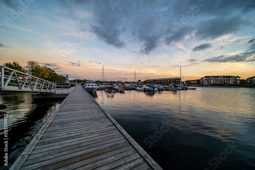 Collingwood park boat docks during sunset   Beginning of fall season  © contentzilla