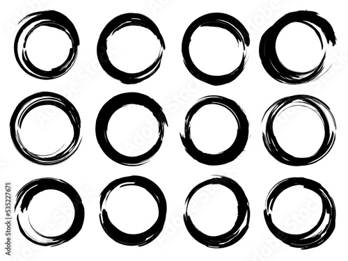 Set of vector stock Grunge circle brush