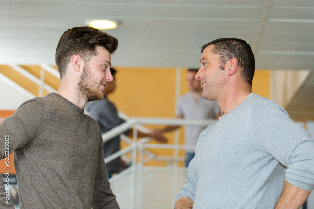 Obraz premium student talking happy outside of the campus