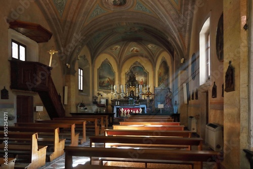 Chiesa parrocchiale dedicata a San Vittore Isola dei pescatori Lago Maggiore photo