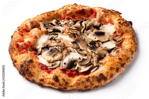 Deliziosa pizza italiana condita con mozzarella  sugo e funghi champignon 