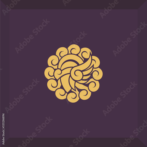 valkyrie head simple logo for symbol or icon