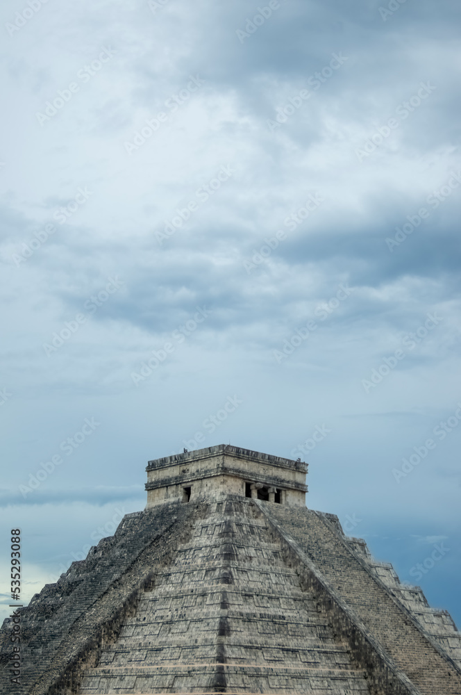 kukulkan temple in chichen itza better known as the kukulkan pyramid in yucatan, mexico