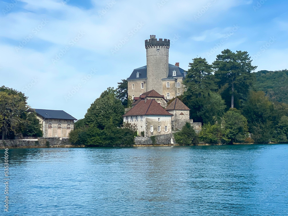 Fototapeta premium Castle on Lac Annecy