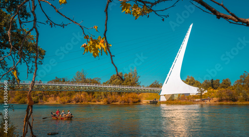 Photos Autumn foliage and landscape at Sacramento River with the view of Sundial Bridge
