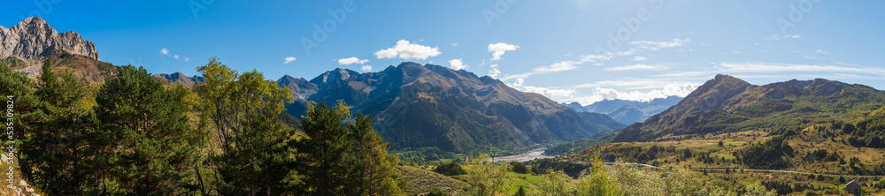 Fototapeta premium The Tena Valley in the Spanish Pyrenees, near Sallent de Gallego, in the province of Huesca, Aragon, Spain