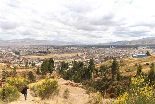 Hermosa vista de la ciudad de Huancayo desde un mirador, departamento de Junín, Huancayo - Perú.
Ciudad de Huancayo, mirador. photo
