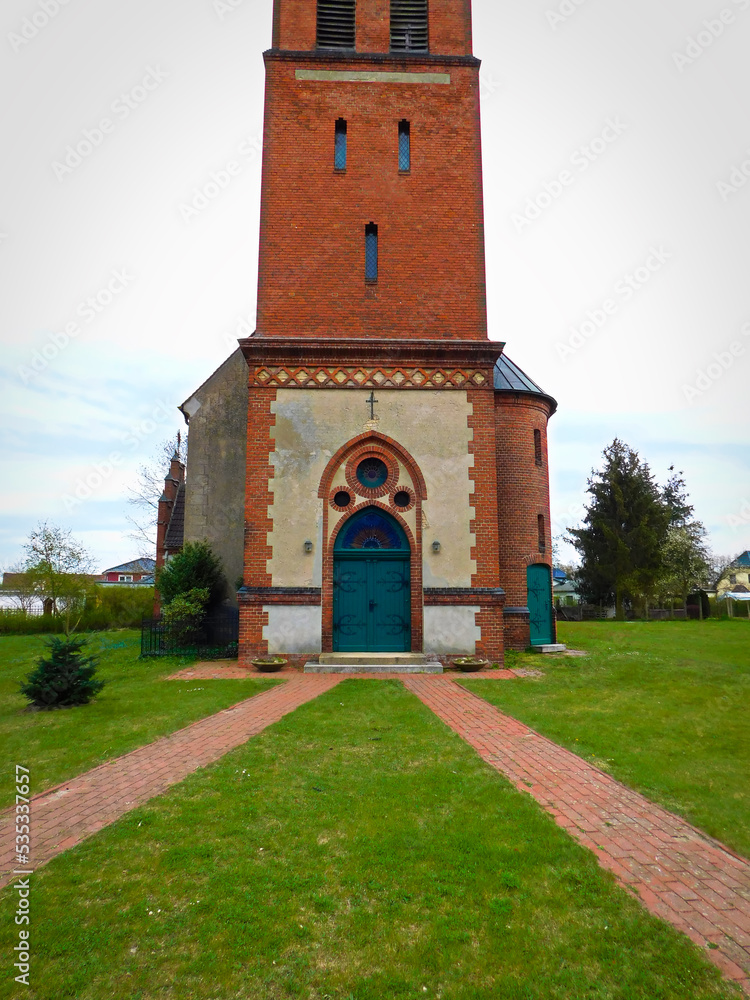 Naklejka premium Portal der evangelische Dorfkirche aus dem 18. Jahrhundert