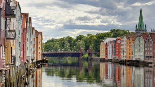 centre ville de Trondheim en Norv  ge  Gamle Bybro Bryggene i Trondheim