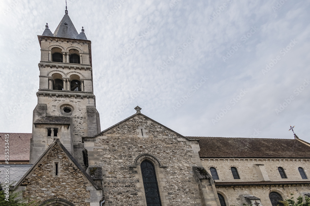 Collegiate Church of Notre-Dame (founded between 1016 and 1031). Melun, Seine-et-Marne department, Ile-de-France region, France.