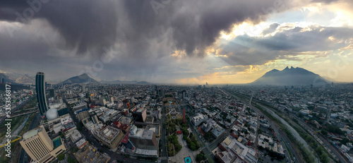 Panorámica aérea de Monterrey, México