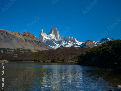 Capri Lake, Camino de los Tres, Mountain Fitz Roy, El Chalten, Patagonia Argentina