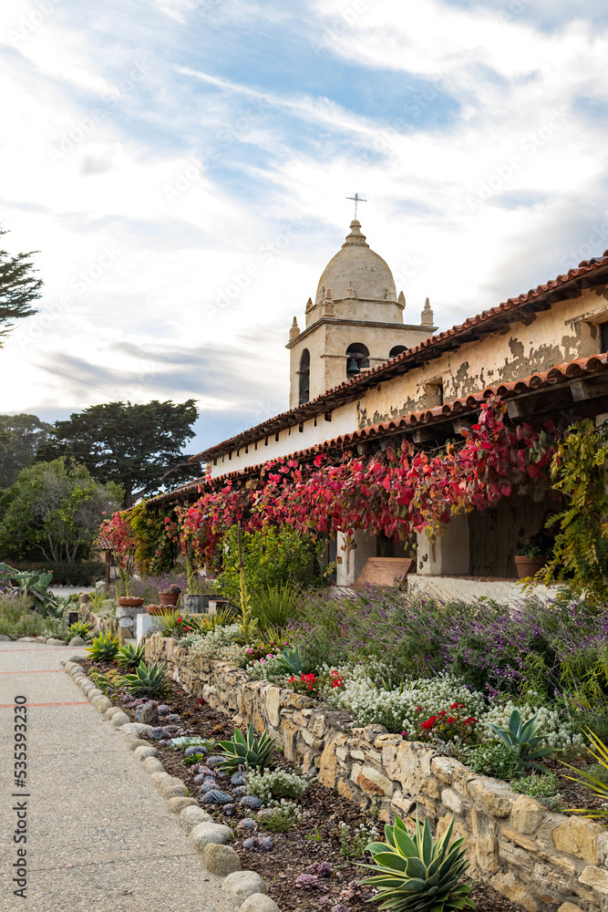 Courtyard garden, The Carmel Mission Basilica, the mission of San Carlos Borromeo, founded in 1770 by Junipero Serra, Carmel-by-the-Sea, California USA