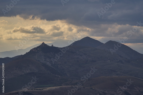 Rocca Calascio al crepuscolo - Abruzzo - Italia