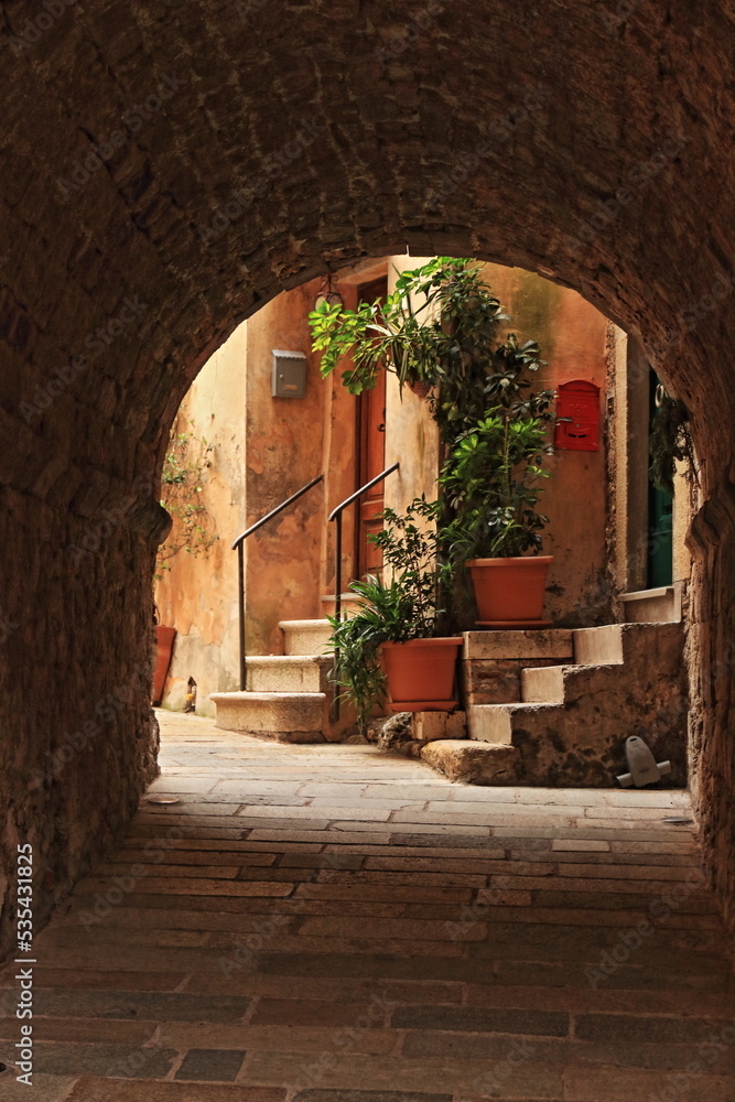Capalbio, antico villaggio toscano in Italia