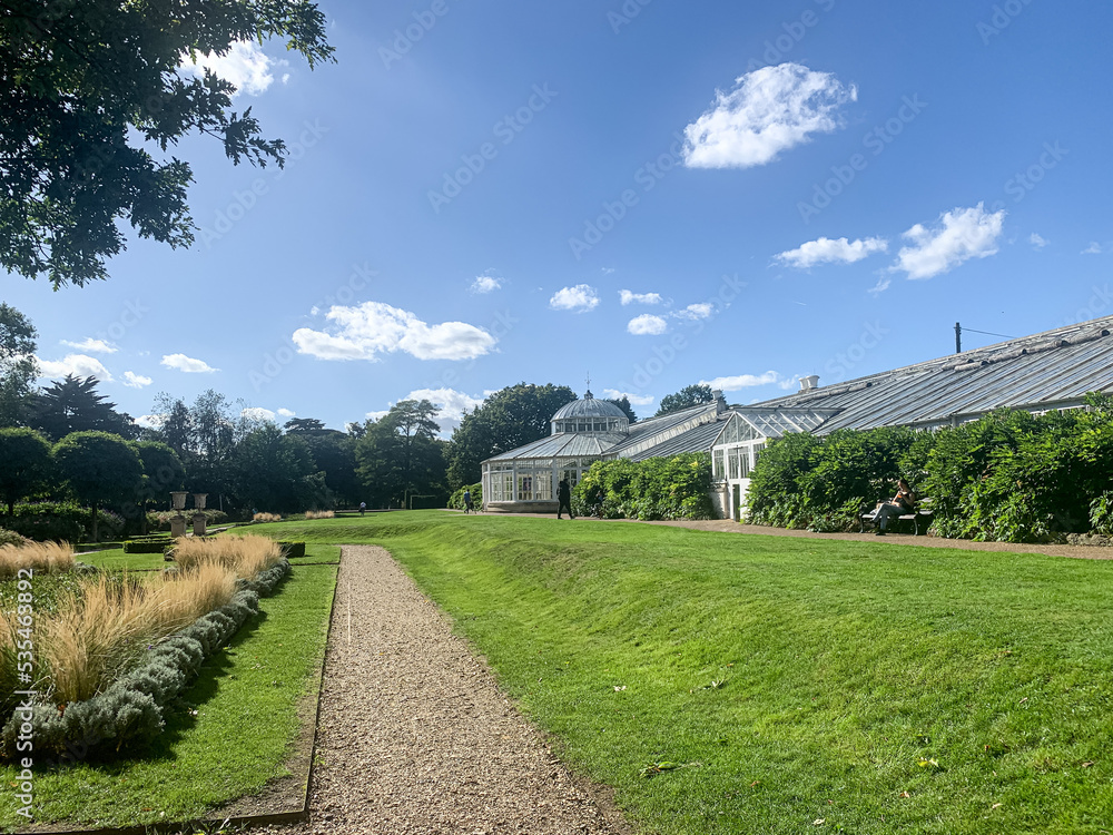green-house-at-chiswick-house-and-gardens-london-fragment-of-facade