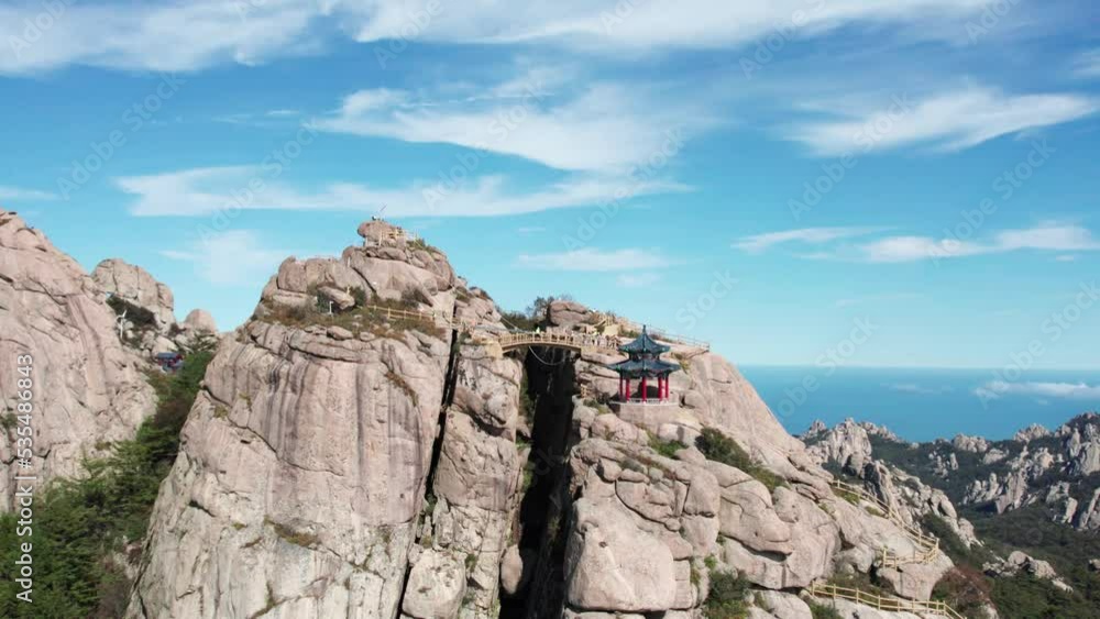 The beautiful natural scenery of Laoshan Mountain in Qingdao The beautiful natural scenery of Laoshan Mountain in Qingdao