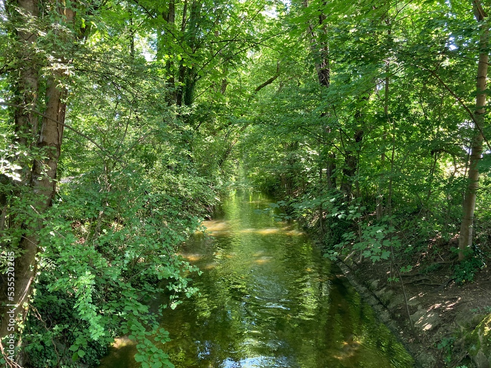 Flusslandschaft ein Kanal in Bayern gerade 535520265 Flusslandschaft ein Kanal in Bayern gerade 535520265
