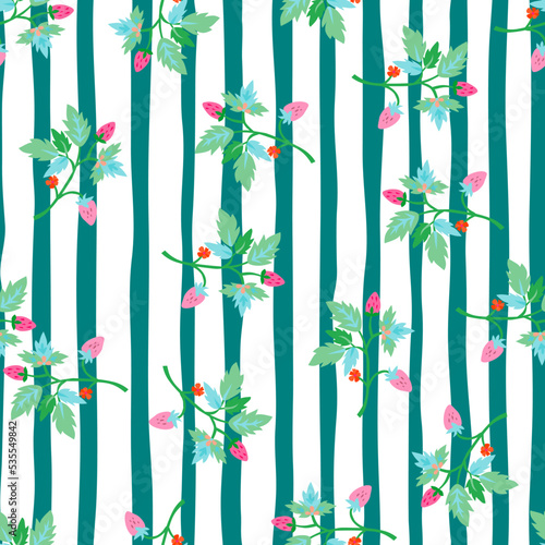 Wild strawberry seamless pattern. Wild berries floral wallpaper. Strawberry plant endless backdrop.