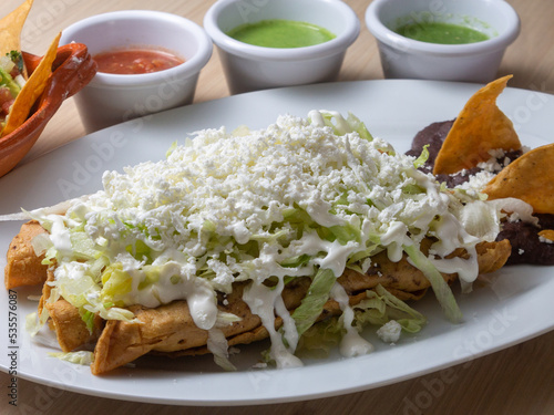 mexican food flautas