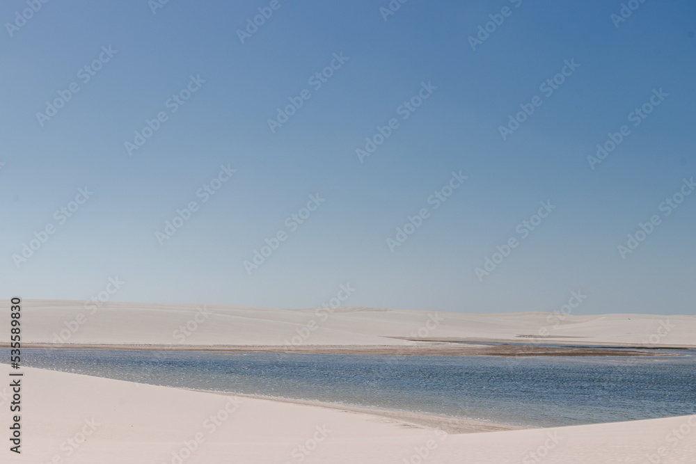 white sand / lençois maranhenses