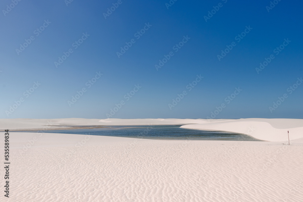 white sand / lençois maranhenses
