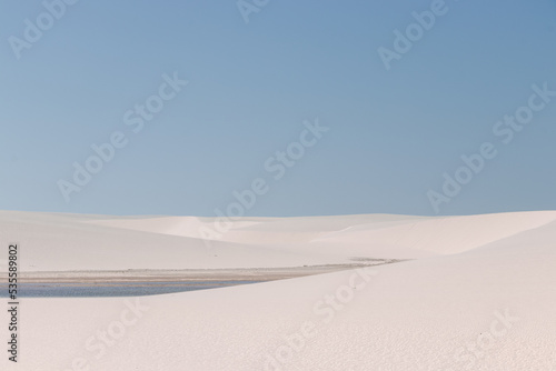 Obraz na płótnie white sand / lençois maranhenses w salonie
