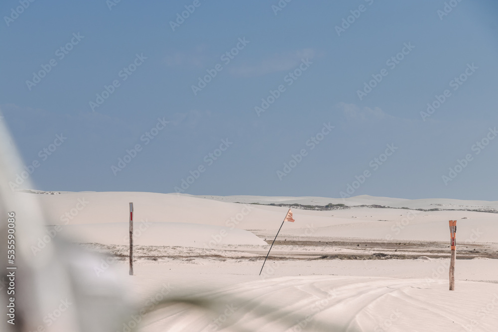 white sand / lençois maranhenses