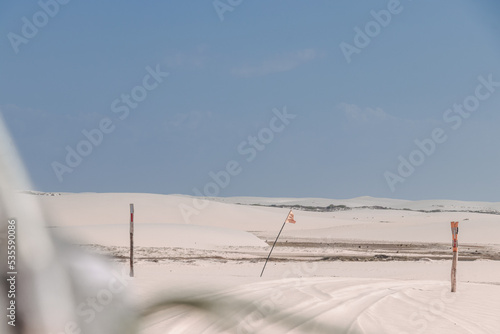 Obraz na płótnie white sand / lençois maranhenses w salonie