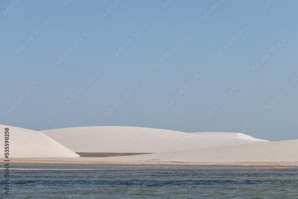 white sand / lençois maranhenses