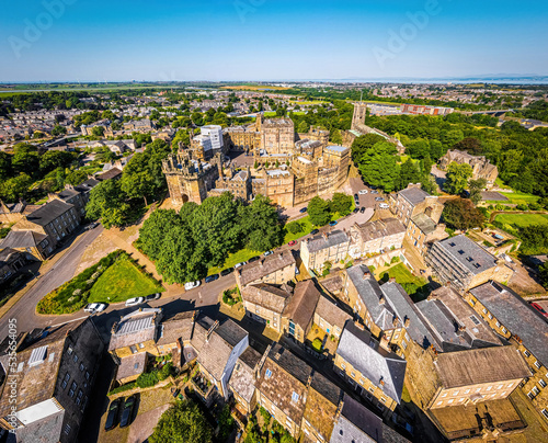 Photographie A view of Lancaster, a city on river Lune in northwest England