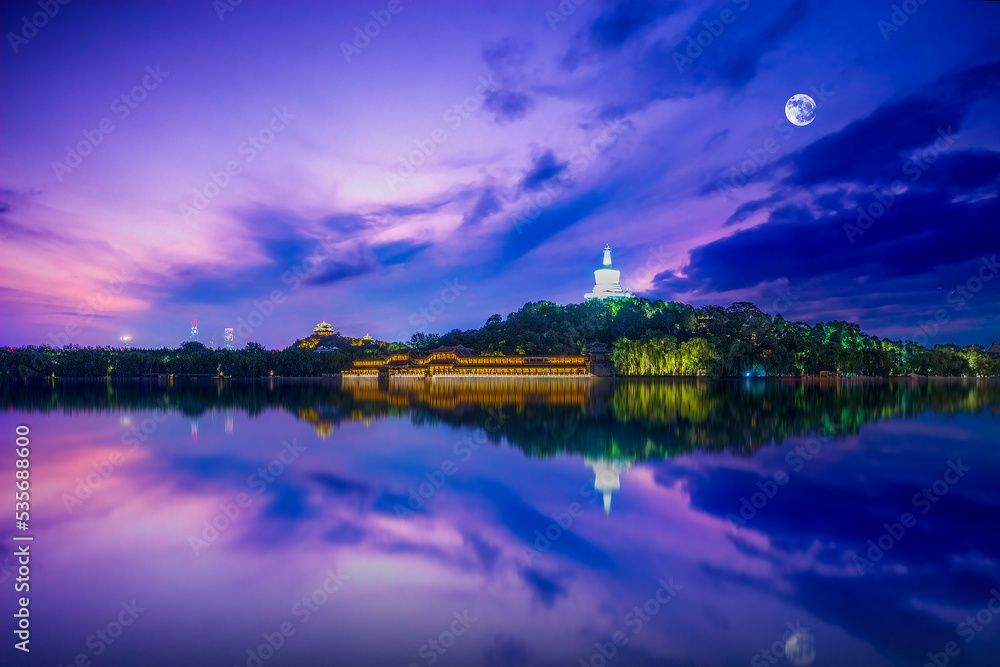 Fototapeta premium Family Reunion Day Concept: Chinese Traditional Festival Mid-Autumn Festival - moon at the night on the Mid-autumn Festival