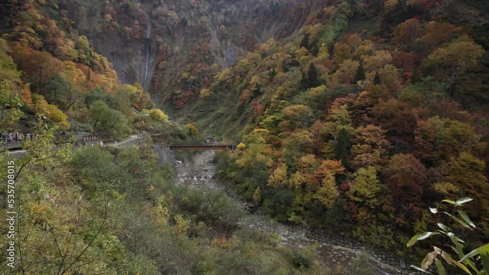 富山 紅葉【日本の秋 称名滝】 富山 紅葉【日本の秋 称名滝】