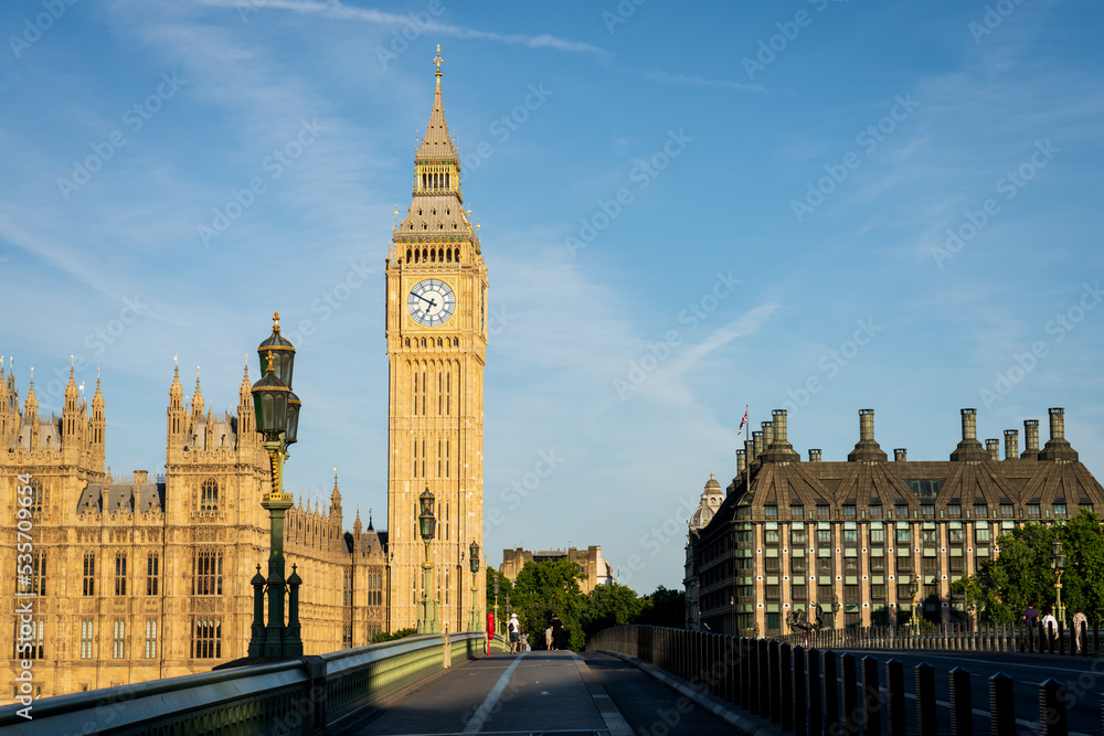 Obraz premium Big Ben clock in the morning sun light. London. England