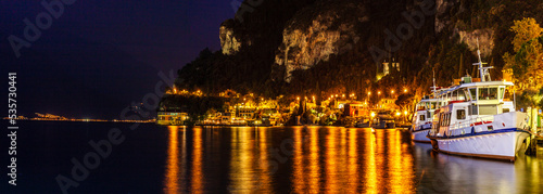 wieczór zatoka lato Włochy jezioro Garda