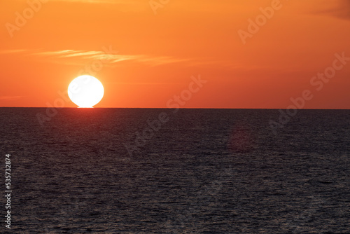 Fototapeta Naklejka Na Ścianę i Meble -  Sunset over the sea. Photo for design