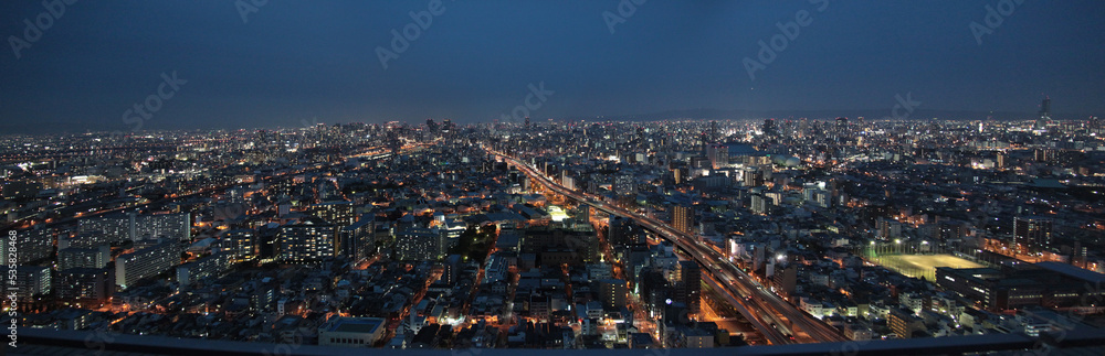 大阪市、上町台地の夜景