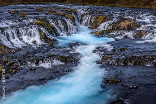 Bruarfoss - Islands blauer Wasserfall