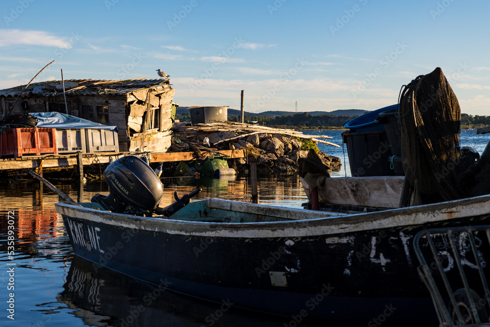 Petit port du Quartier de la Pointe Courte à Sète, au bord de l'Etang de Thau